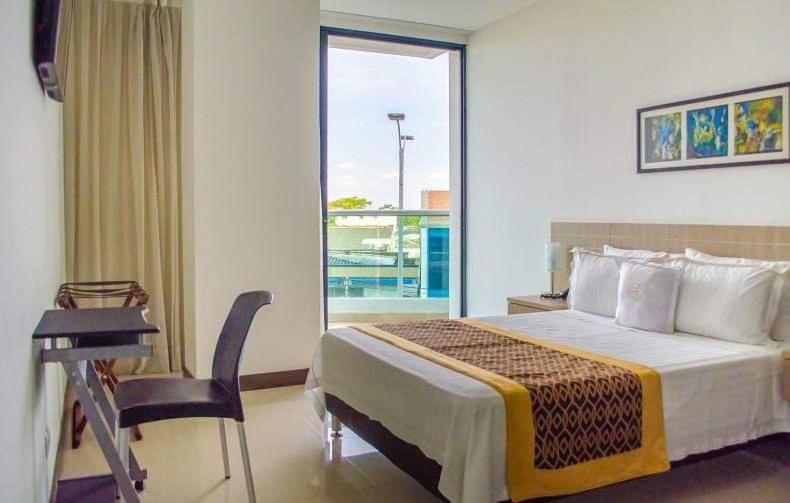 Hotel Cinco Monteria Exterior photo